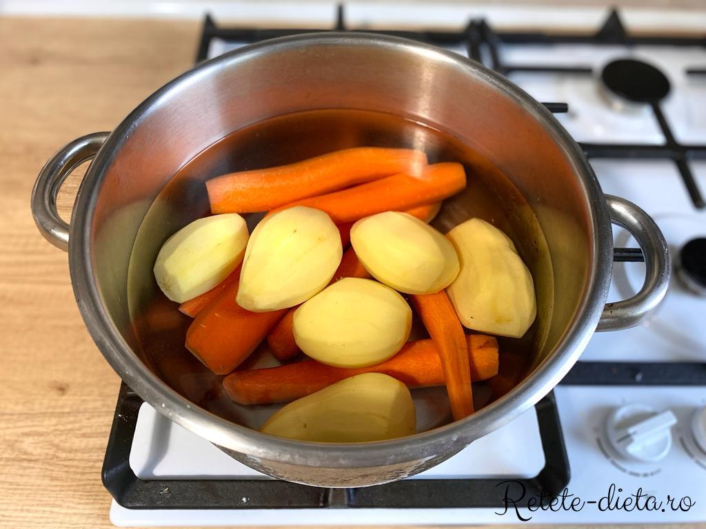 morcovi si cartofi fierti
